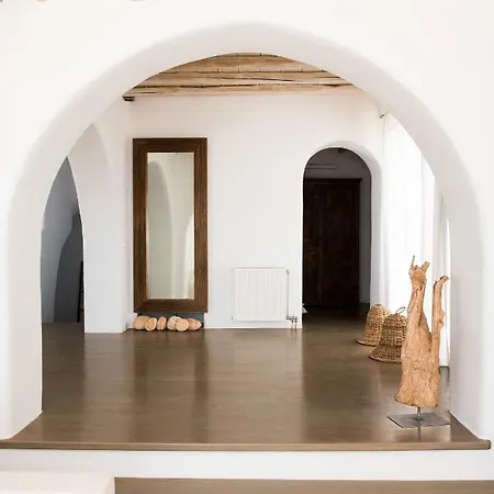 Villa De Lucien